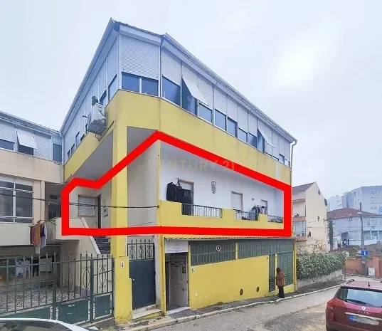 Apartamento T3 Azinhaga da Torrinha – Ameixoeira (Santa Clara) - Image 1