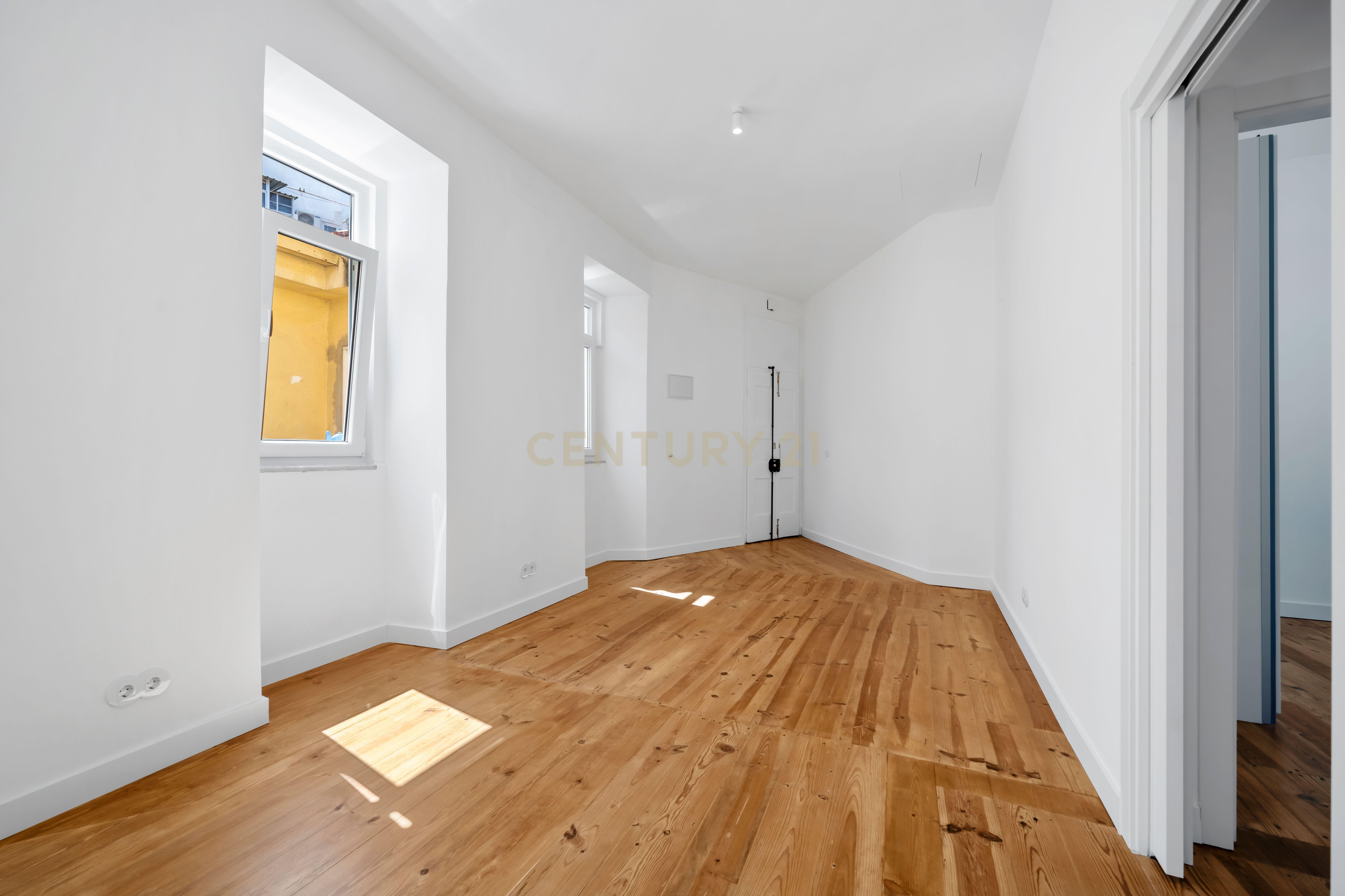 Fotografia 8 de Apartamento T2 com Terraço em Campo de Ourique a Estrear