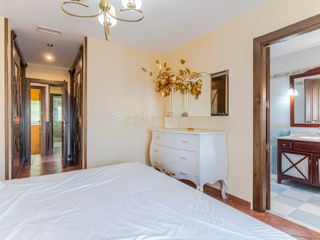 Casa Luxuosa em Albolote, Granada com Vista para as Montanhas - Image 21