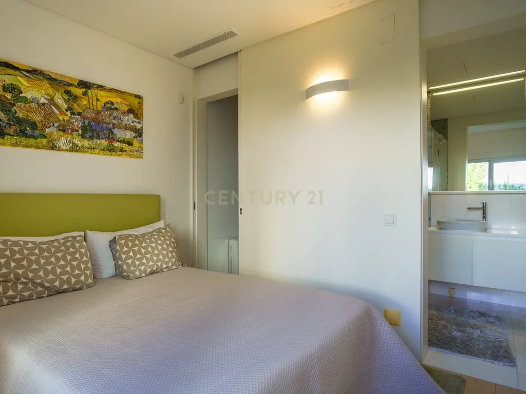 Apartamento T1 na Avenida Praia da Vitória, Saldanha - Image 11