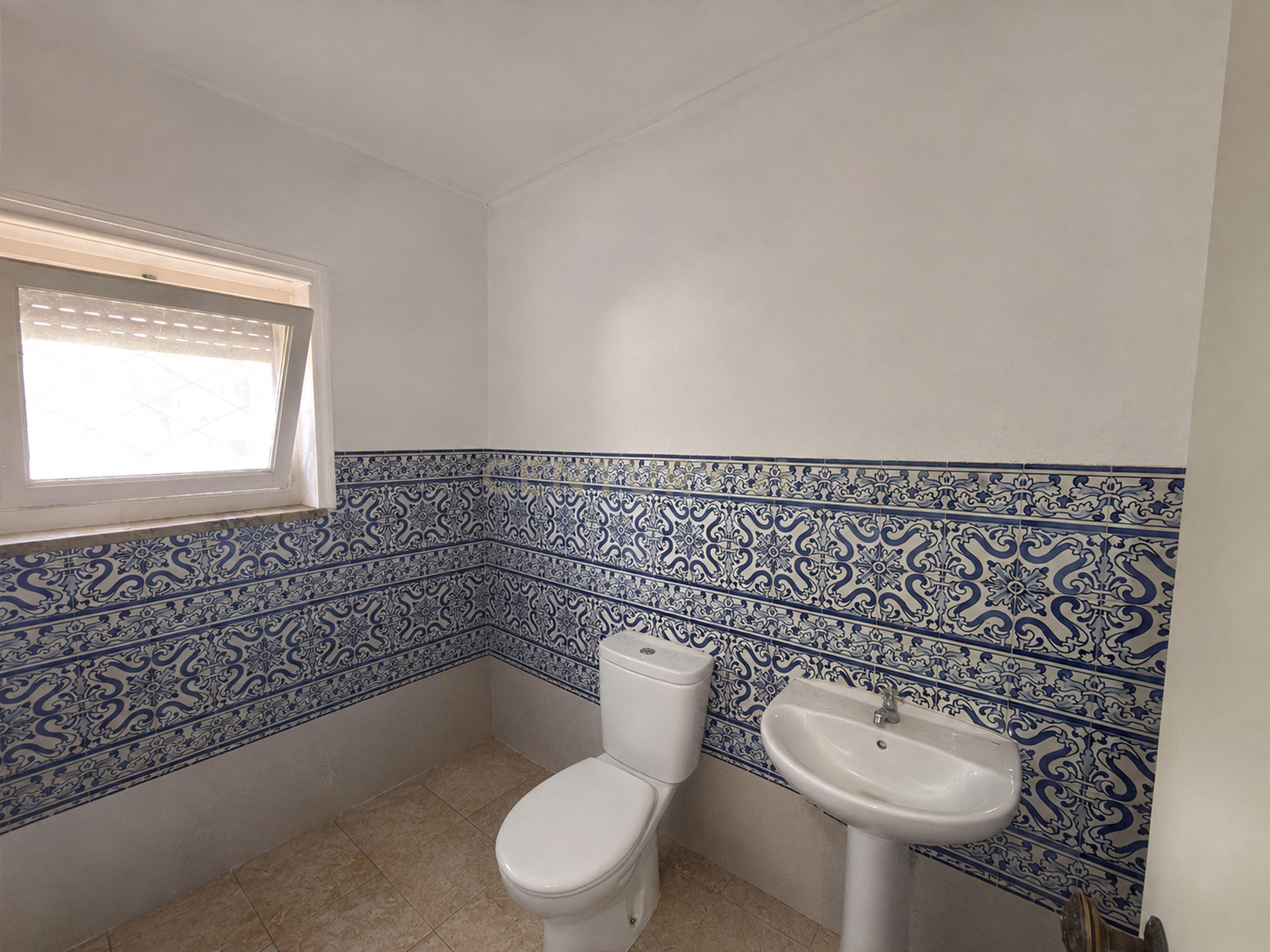 Moradia T5 à venda em Santo António da Charneca, Barreiro — foto 16