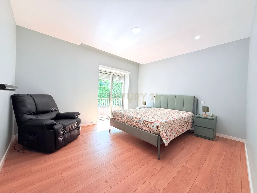 Apartamento T3 Povoa de Lanhoso/Permuta - Image 11