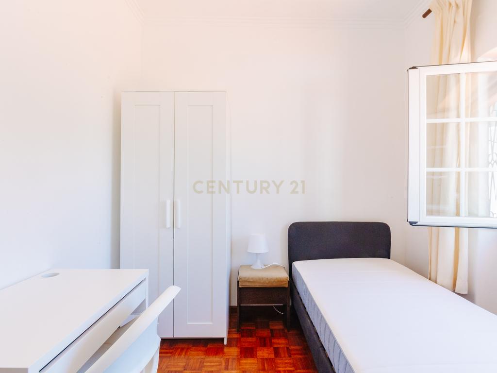 Arrendamento de Quarto para Estudante em Moradia em Lisboa - Image 3