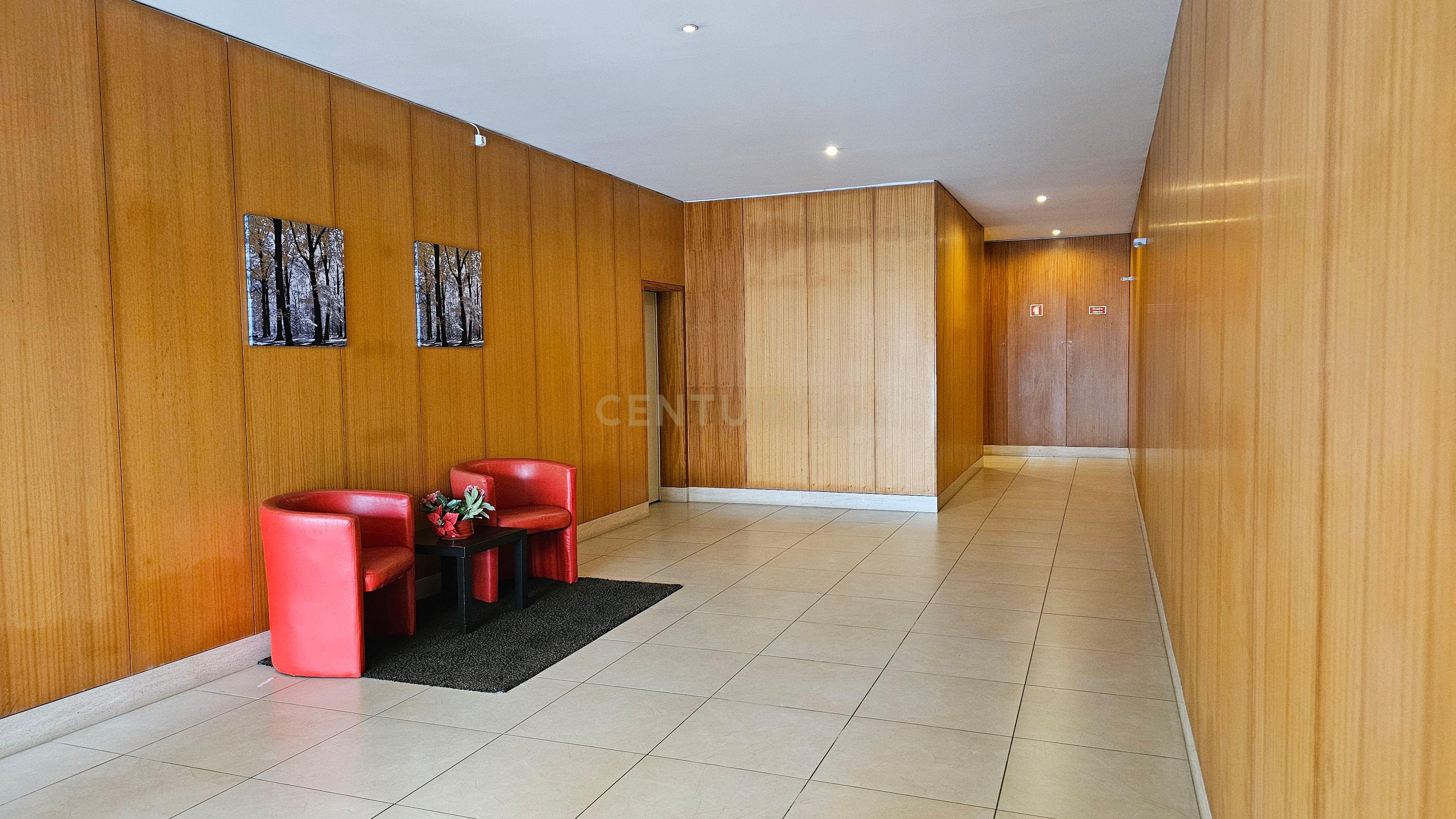 Apartamento T4 Leça do Balio, Matosinhos - Image 29