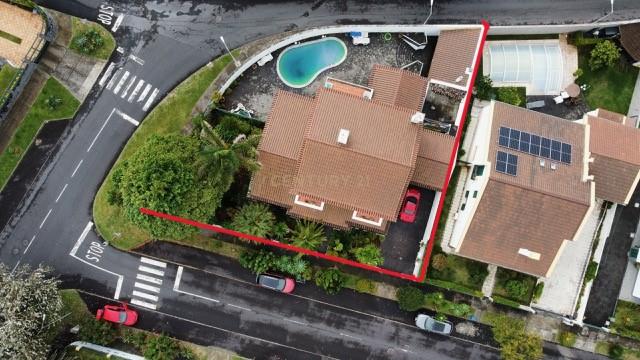 Moradia T5+1 e escritório, piscina e garagem em zona privilegiada no Livramento – conforto, exclusividade e qualidade de vida - Image 1