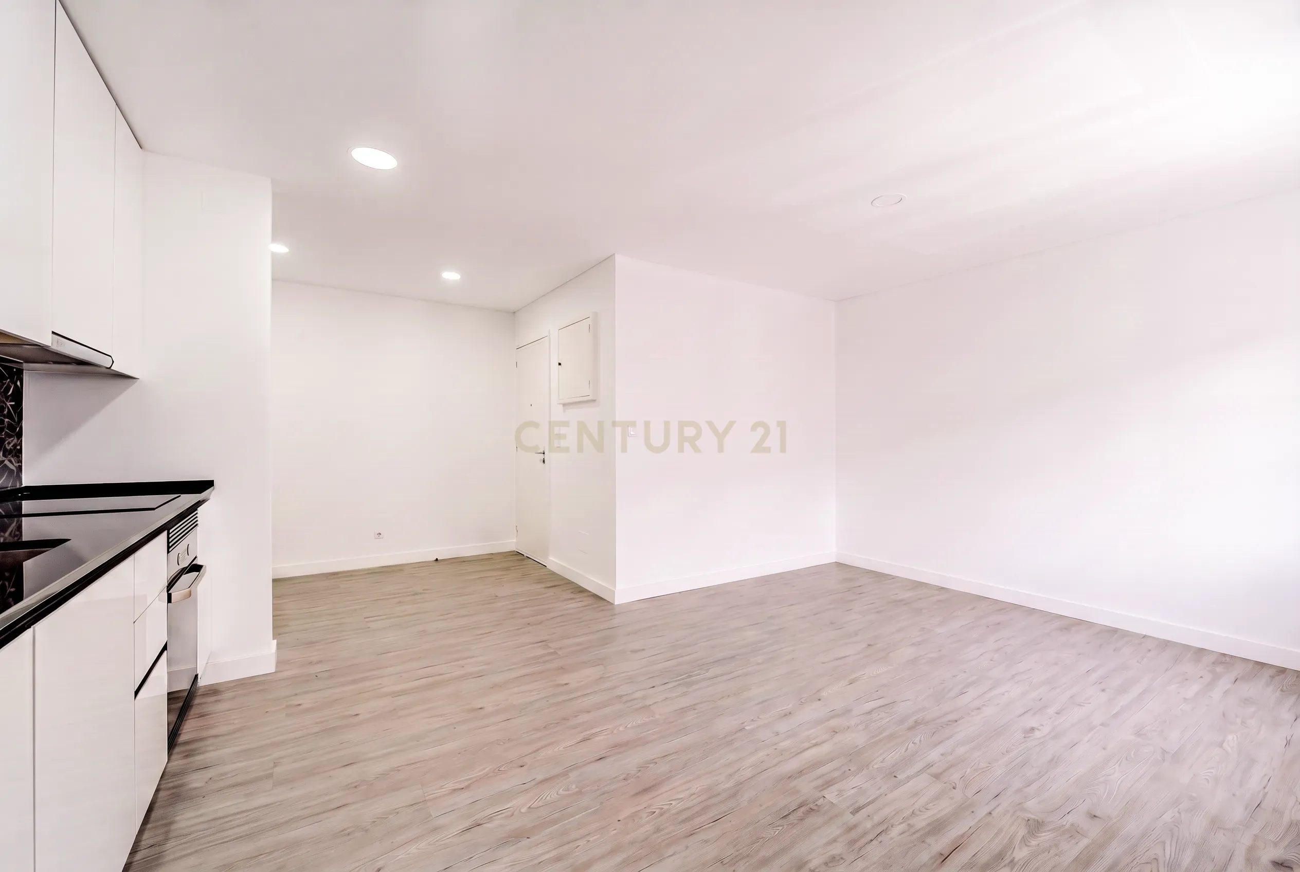 Fotografia 3 de Apartamento T1 Como Novo, em Corroios