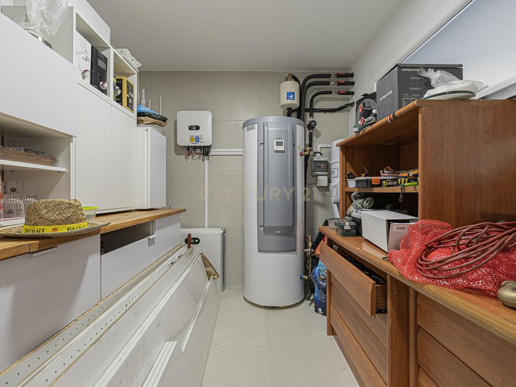Moradia T4 de luxo, lote de gaveto 805m2, com cave e piscina. - Image 38