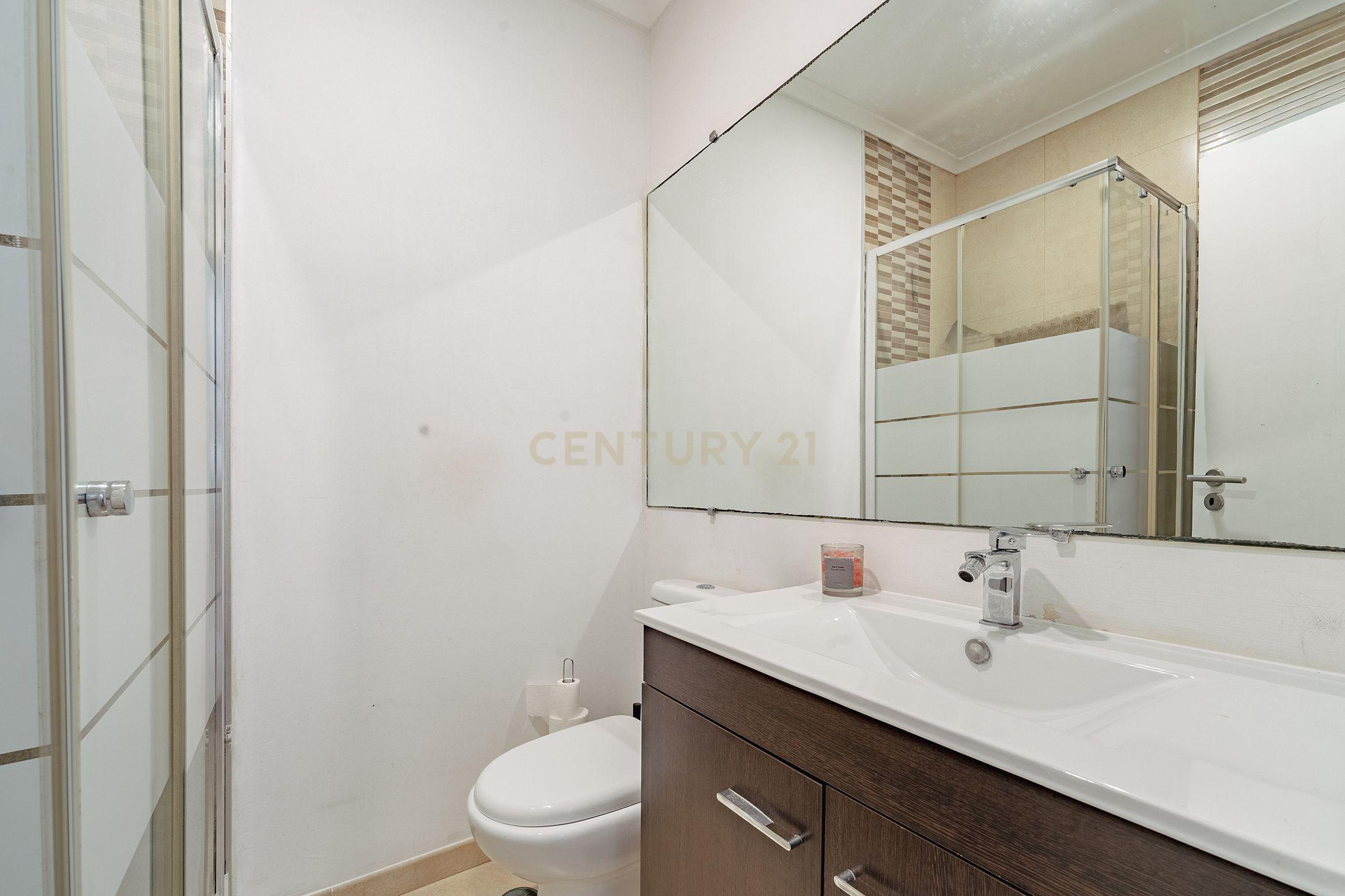 Fotografia 11 de Apartamento T1 - Paio Pires - Seixal