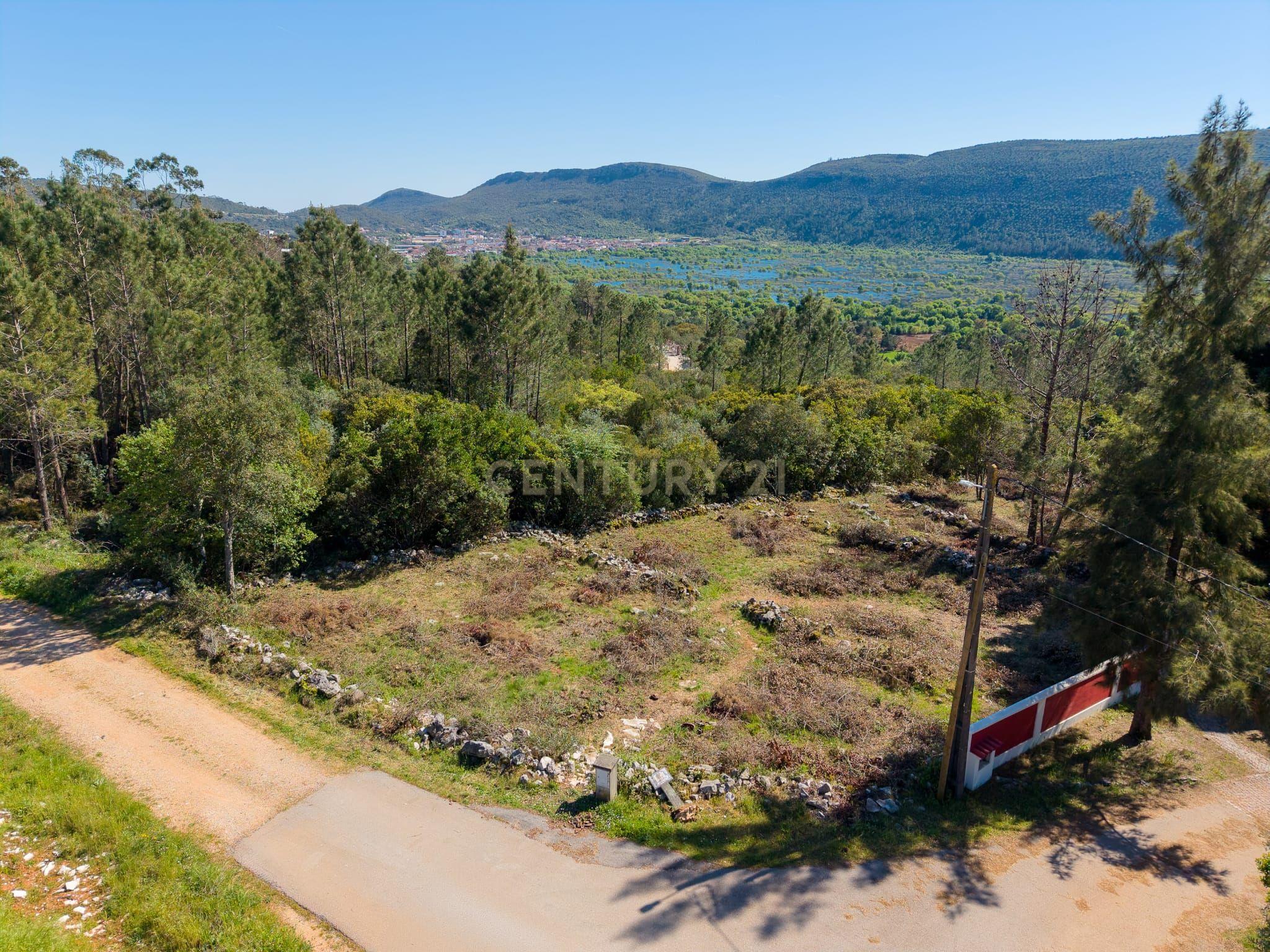 Fotografia 5 de 2880m2 deTerreno - Construa com Vista de Sonho