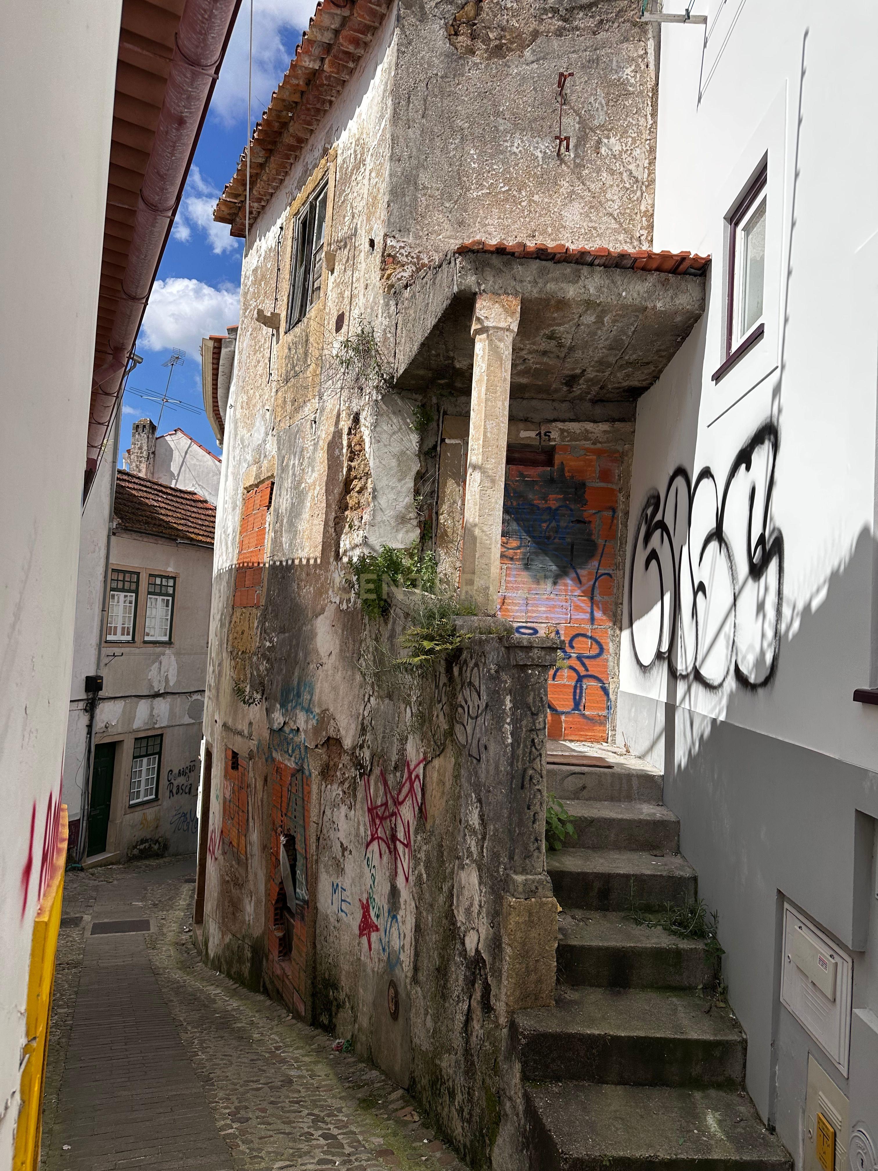 Oportunidade Única: Dois prédios com Projeto Aprovado para alojamento local / residencial de estudantes na Alta de Coimbra - Image 11