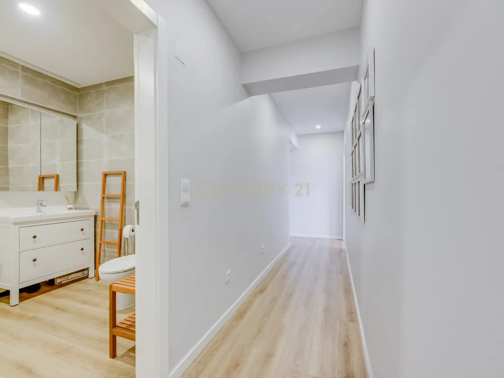 T4 Remodelado no Centro de Alverca - Image 10