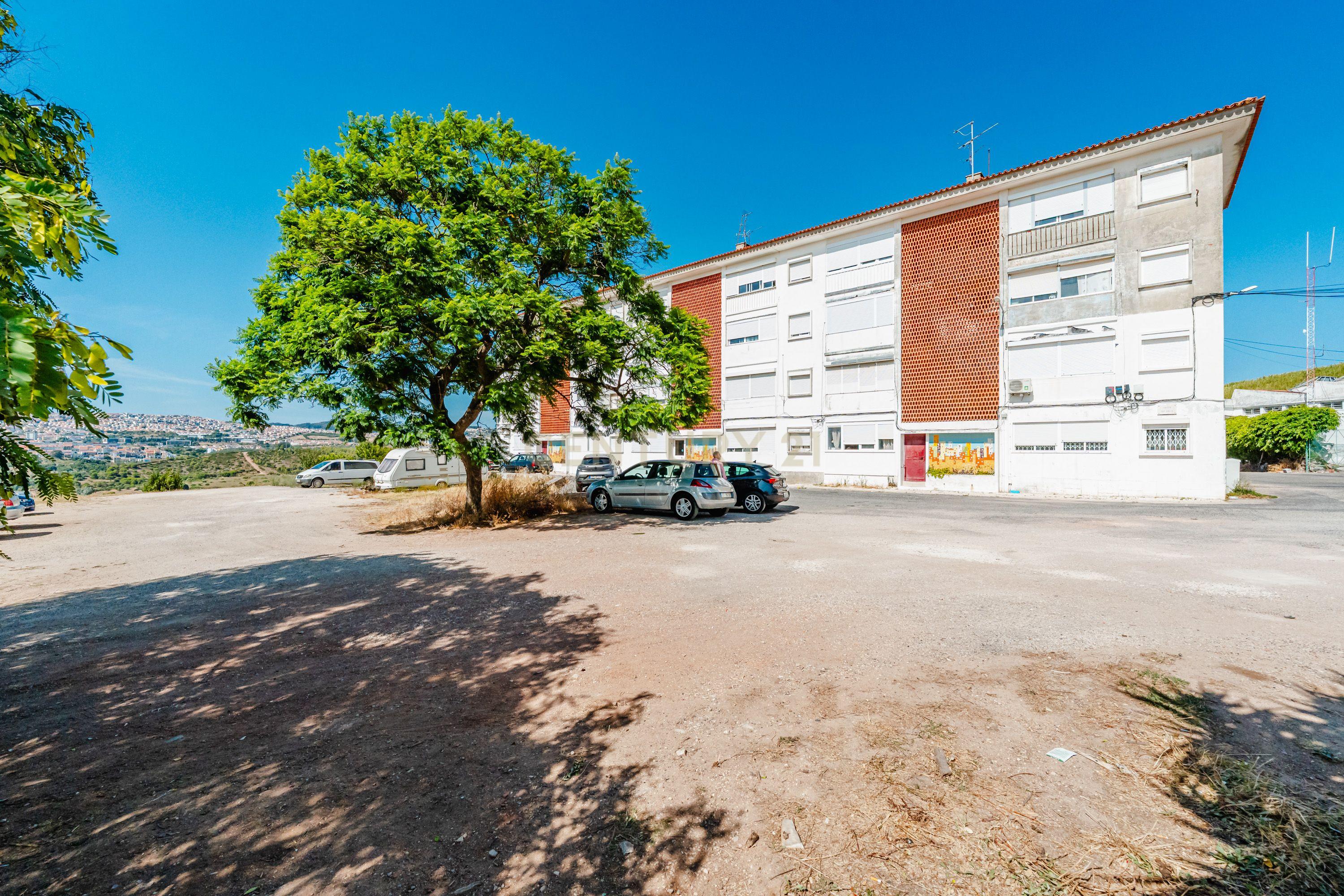Fotografia 11 de Apartamento T2 à venda na Praceta Dom João IV
