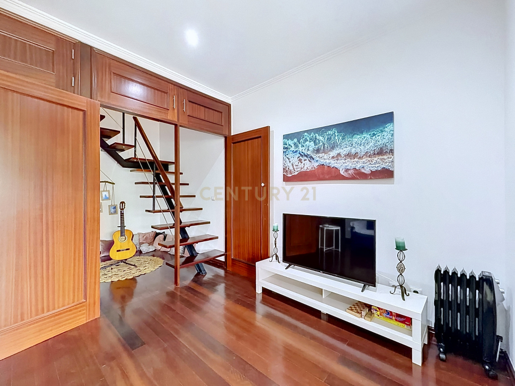 🏡 MORADIA T4 COM LICENÇA DE ALOJAMENTO LOCAL, PISCINA E ENORME POTENCIAL DE RENTABILIZAÇÃO - Image 77