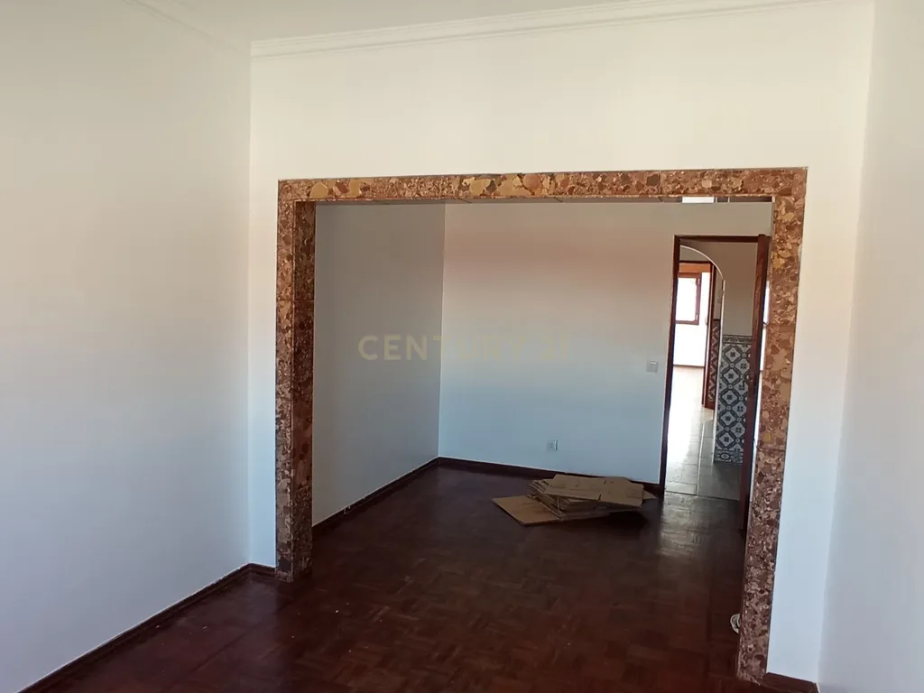 Apartamento t2, em São Sebastião, Setubal - Image 3
