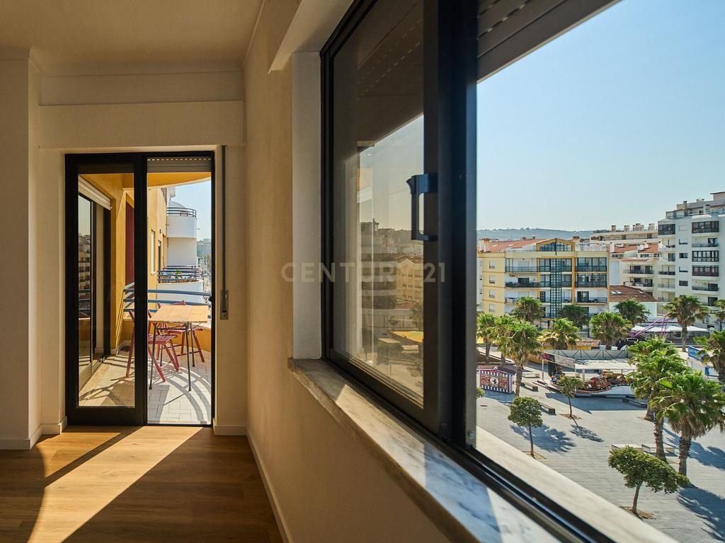 Apartamento T1  Renovado com Vista Panorâmica Costa da Caparica - Almada - Image 14