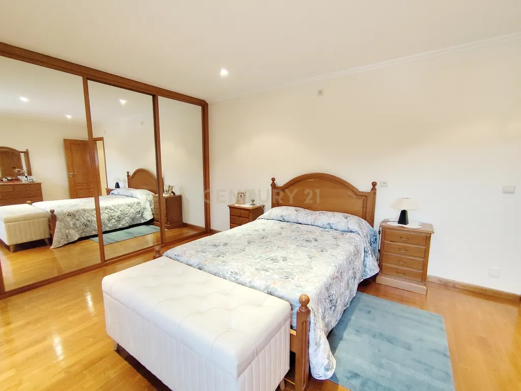 Luxuosa Moradia em Vale de Anta, Chaves - 4 Quartos e Piscina - Image 21