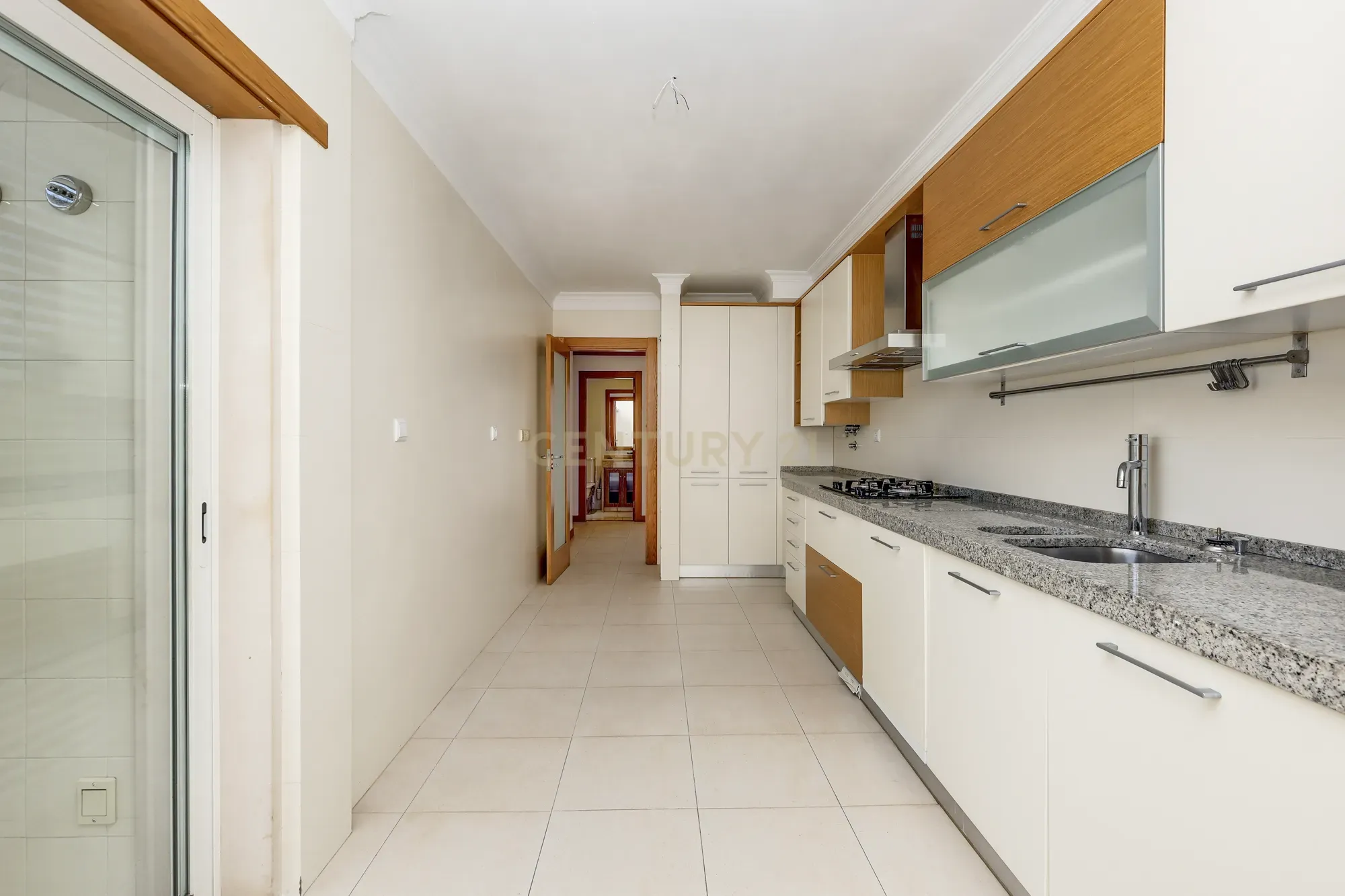 Apartamento T3 à venda em Mina de Água, Amadora — foto 18