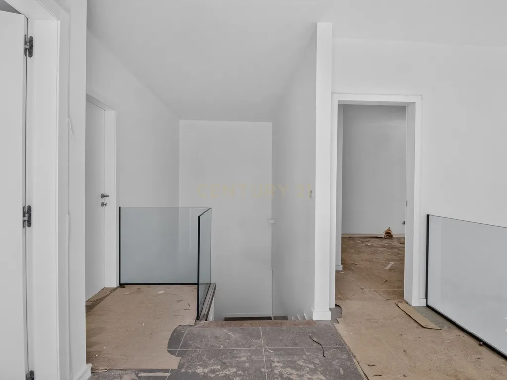 Oportunidade em Barroselas: Duplex Novo a 3 min. da Estação de Comboio - Image 23
