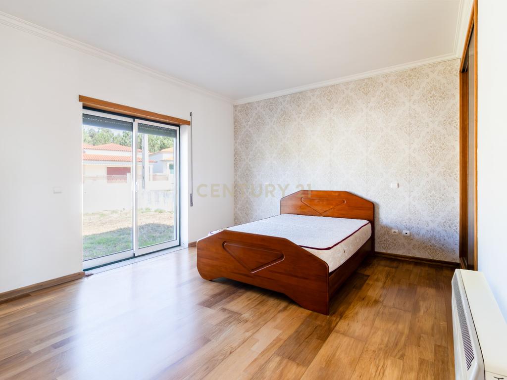 🏡 Moradia Térrea com Garagem para 2 carros - Image 8