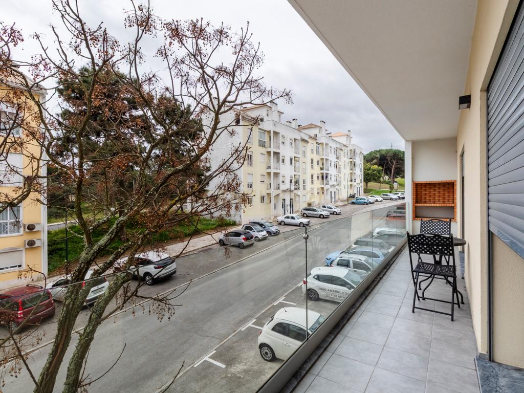 T2 Semi-Novo (2023) | Terraço/Varanda em U de 60 m² | Parqueamento + Arrecadação | Elevador | Quinta da Várzea, Sobreda (Almada) - Image 15