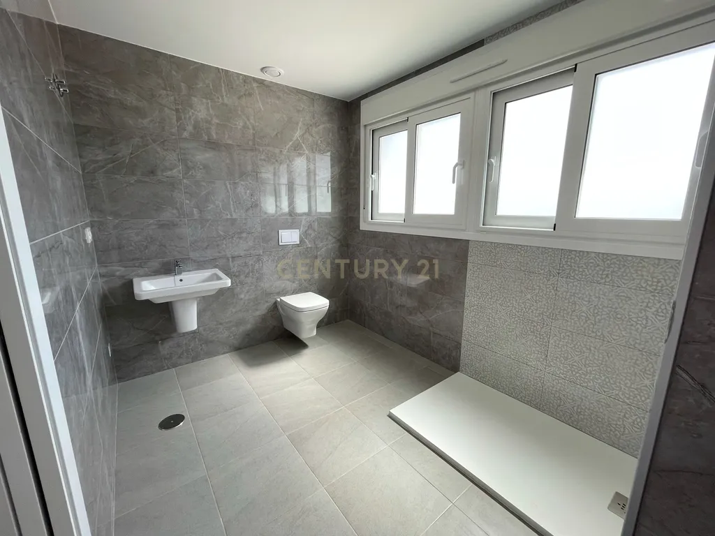 MIRO — Moradia moderna e exclusiva em Gran Alacant - Image 24