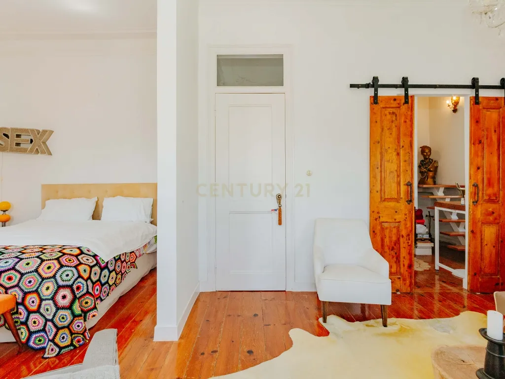 Moradia de Charme Renovada | Piscina | A 3 minutos da Praia da Parede - Image 18