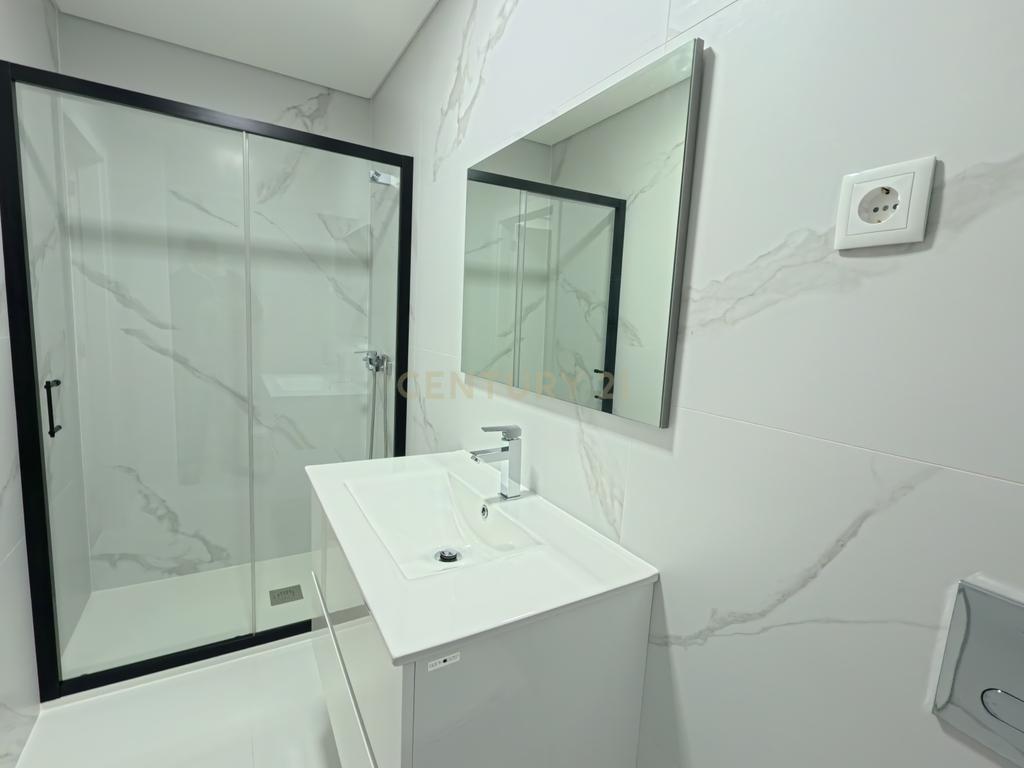 Apartamento T2 novo no centro de Viseu - Image 7