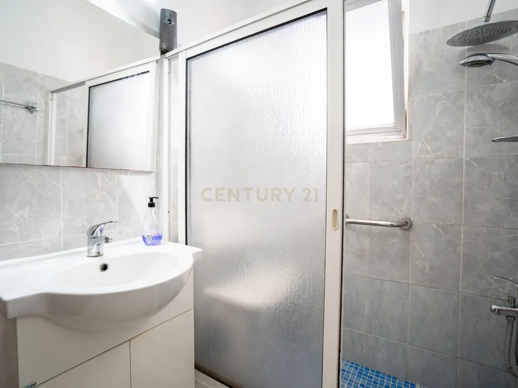 Moradia T5 em Casal de Cambra, Sintra - Oportunidade Única! - Image 14