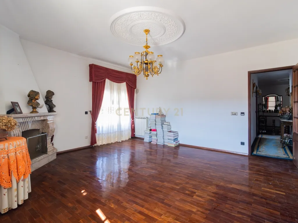 CONJUNTO MORADIA, 4 APARTAMENTOS E PAVILHÃO - Image 23