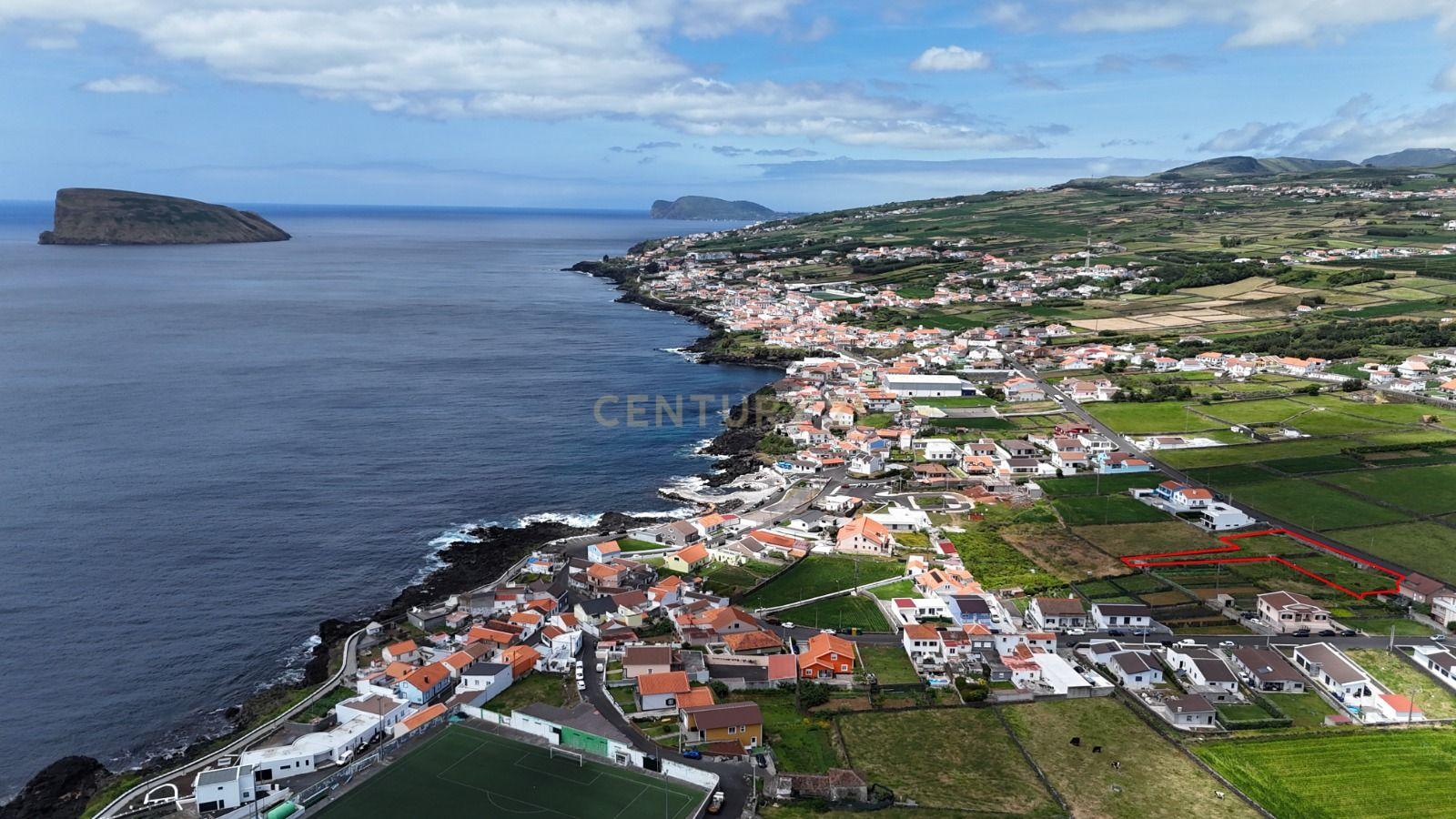 Fotografia 3 de Uma excelente oportunidade para quem procura investir numa zona tranquila, com boa acessibilidade e proximidade à costa.