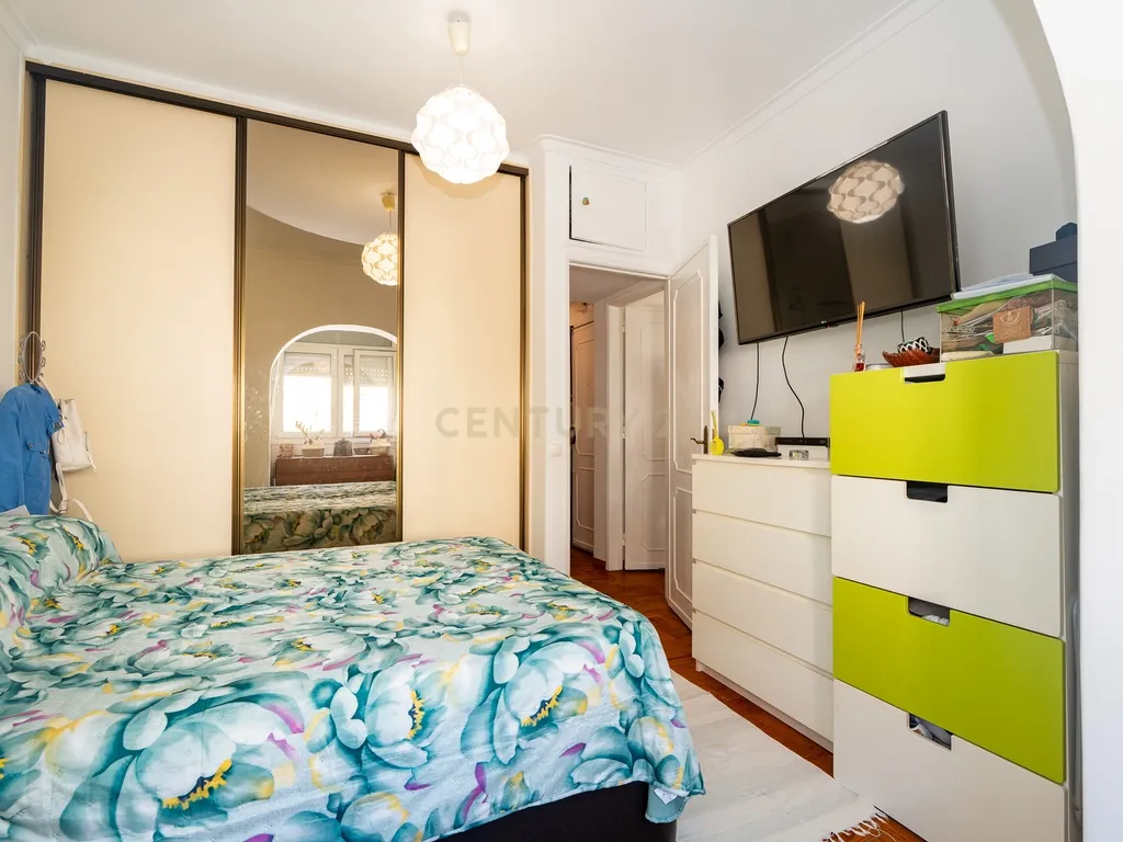 Apartamento T2 na Povoa de Santo Adrião com Excelente Localização e Conforto - Image 15