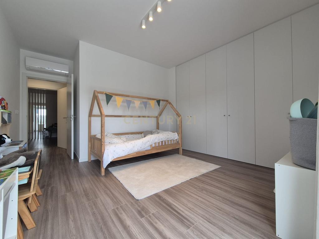 Quinta do Pinhão - VerdizelaT3 como novo, 2 terraços, 2 parqueamentos e arrecadação, prédio de 2023 - Image 18