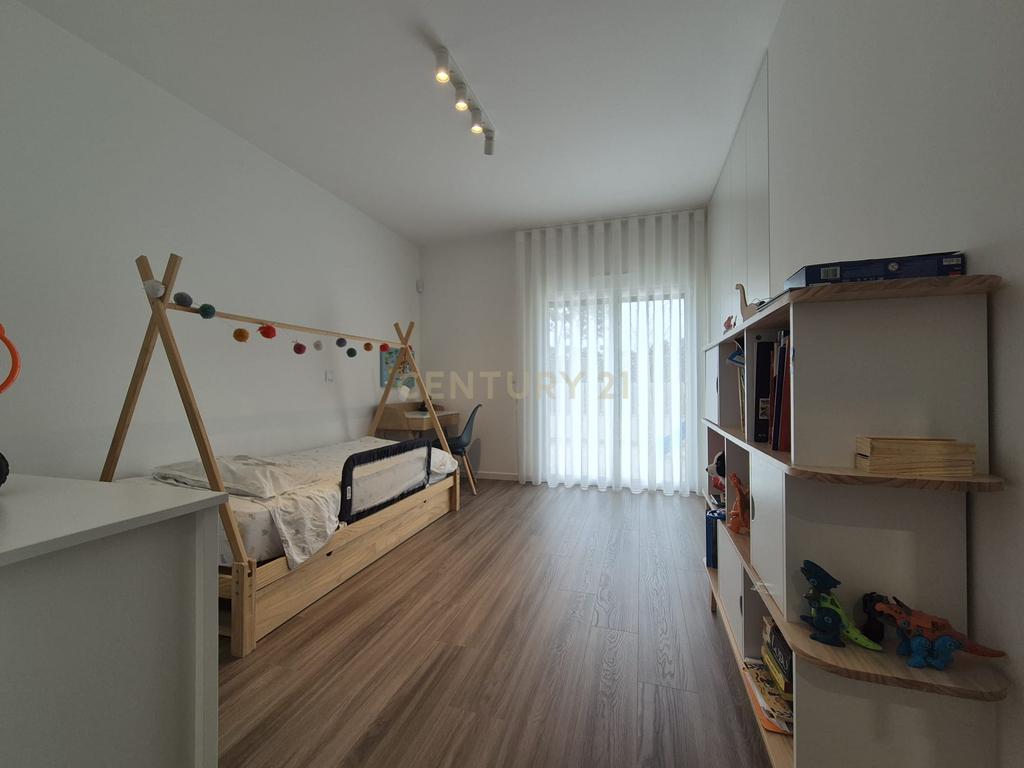 Quinta do Pinhão - VerdizelaT3 como novo, 2 terraços, 2 parqueamentos e arrecadação, prédio de 2023 - Image 20