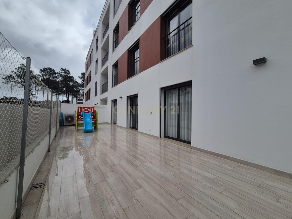 Quinta do Pinhão - VerdizelaT3 como novo, 2 terraços, 2 parqueamentos e arrecadação, prédio de 2023 - Image 22