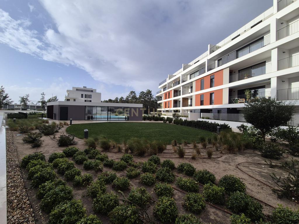 Quinta do Pinhão - VerdizelaT3 como novo, 2 terraços, 2 parqueamentos e arrecadação, prédio de 2023 - Image 28