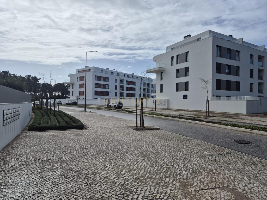 Quinta do Pinhão - VerdizelaT3 como novo, 2 terraços, 2 parqueamentos e arrecadação, prédio de 2023 - Image 33