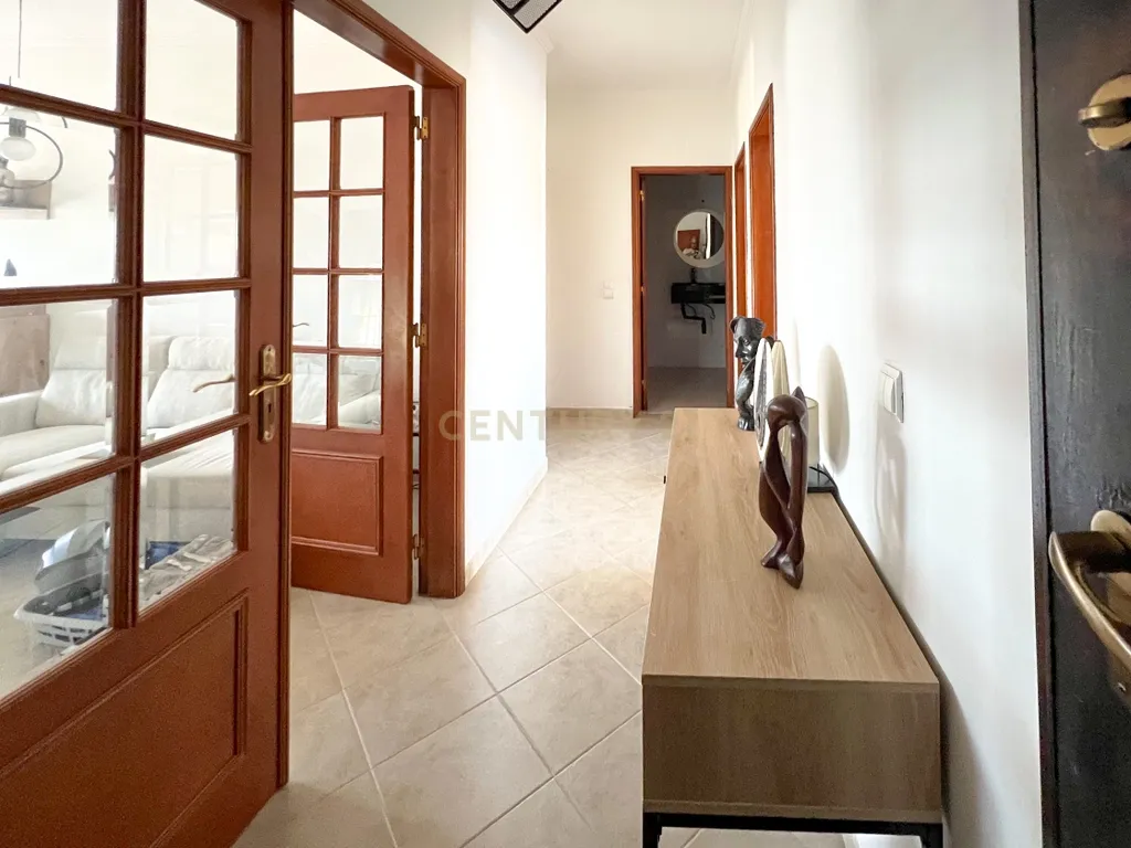 Apartamento T2 com Sótão e garagem - Torres Vedras - Image 5
