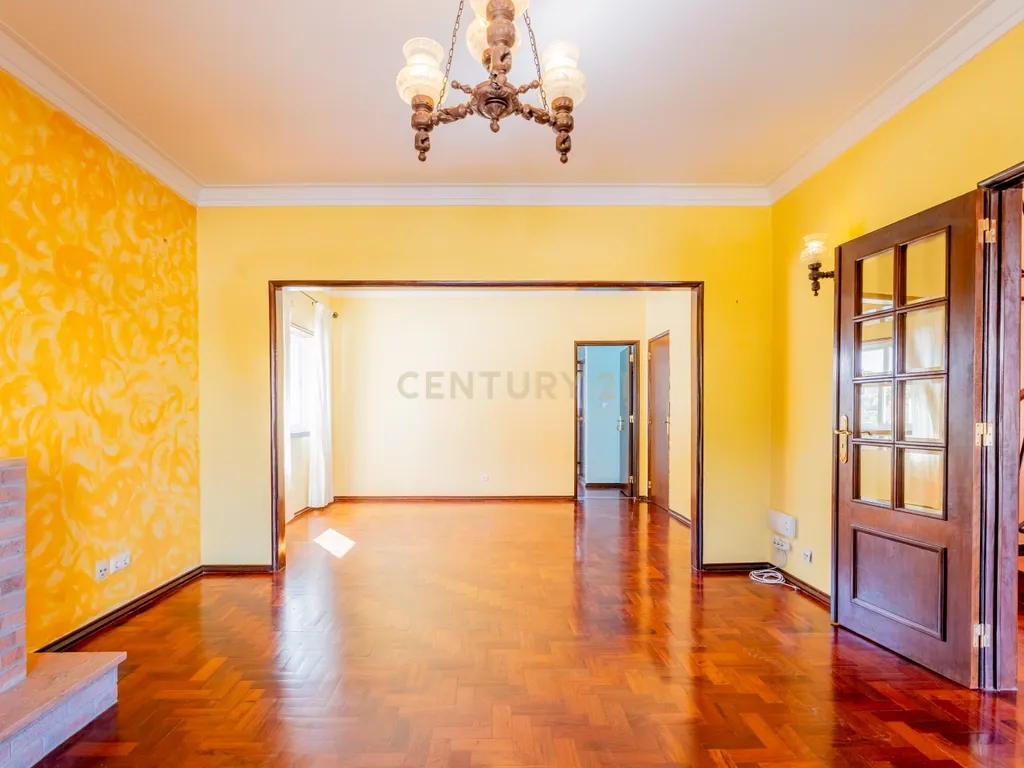 Moradia T4 com jardim no Bairro do Rosário, Cascais - Image 19