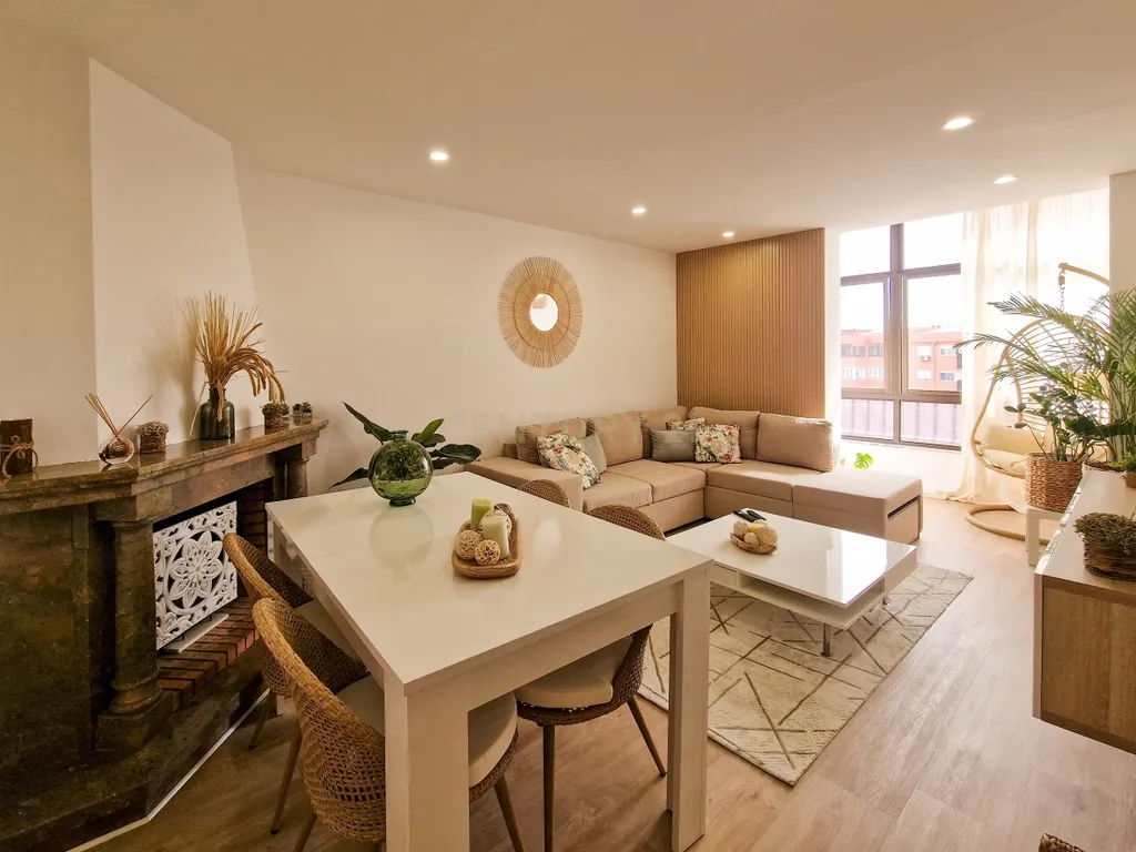 Excelente apartamento de 4 assoalhadas RENOVADO recentemente, com amplitude de todas as suas divisões - 113m2. - Image 7
