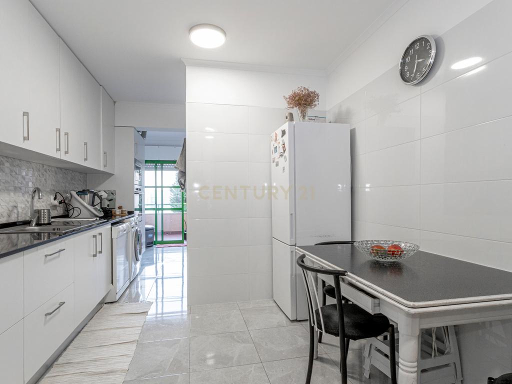 Apartamento T2+1  – Como Novo – Rinchoa, Rio de Mouro - Image 19