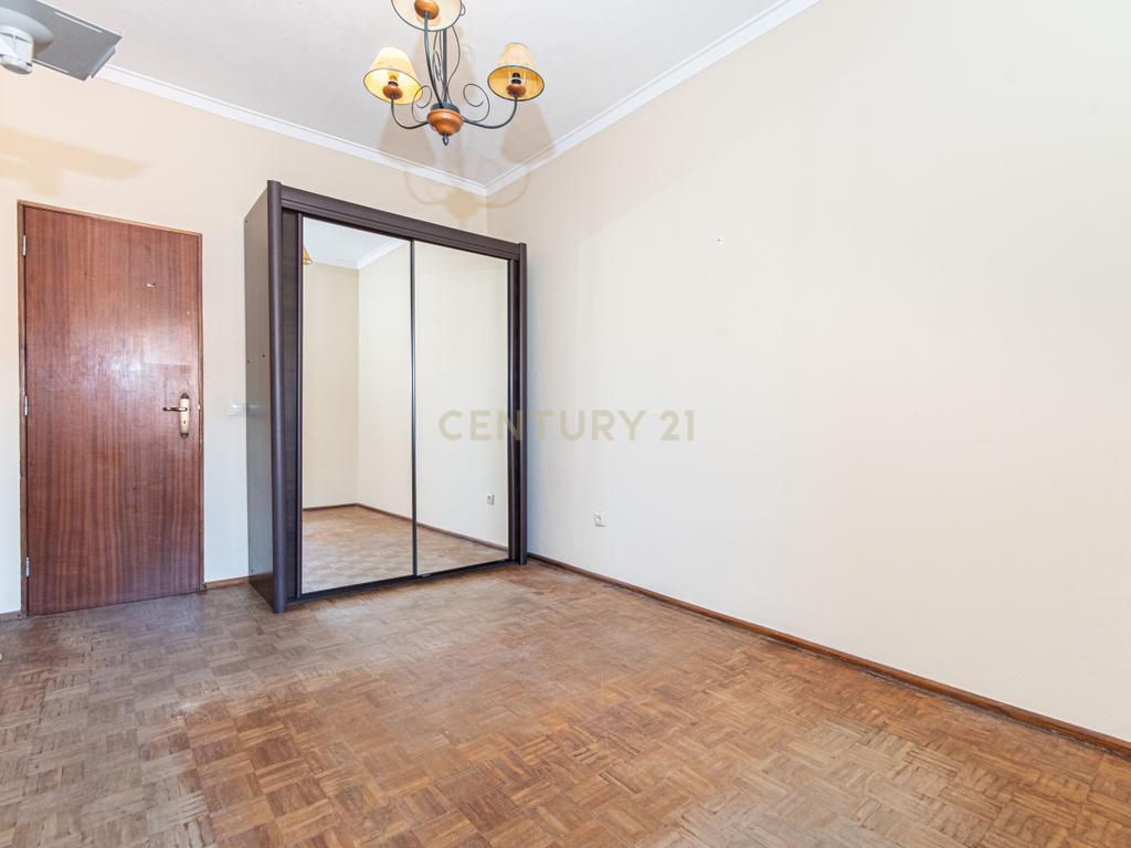 Oportunidade Única! Apartamento T2 com Vista Rio em Vila Franca de Xira. - Image 12