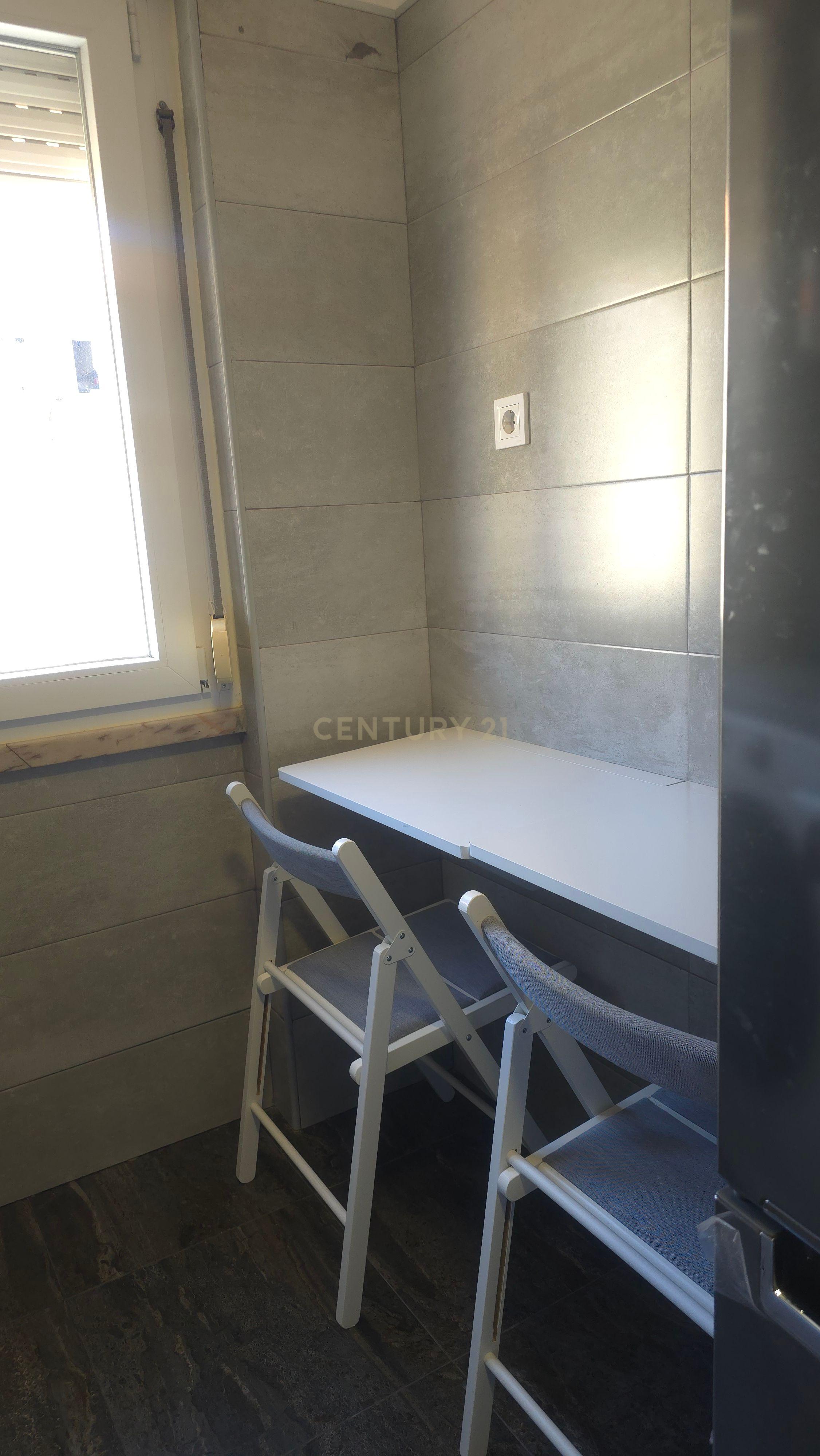 Fotografia 5 de Apartamento T2 em Odivelas - Zona central