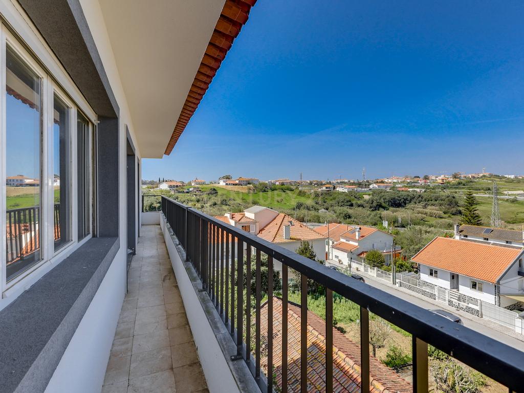 T2 RENOVADO NA SOBREDA - Image 2
