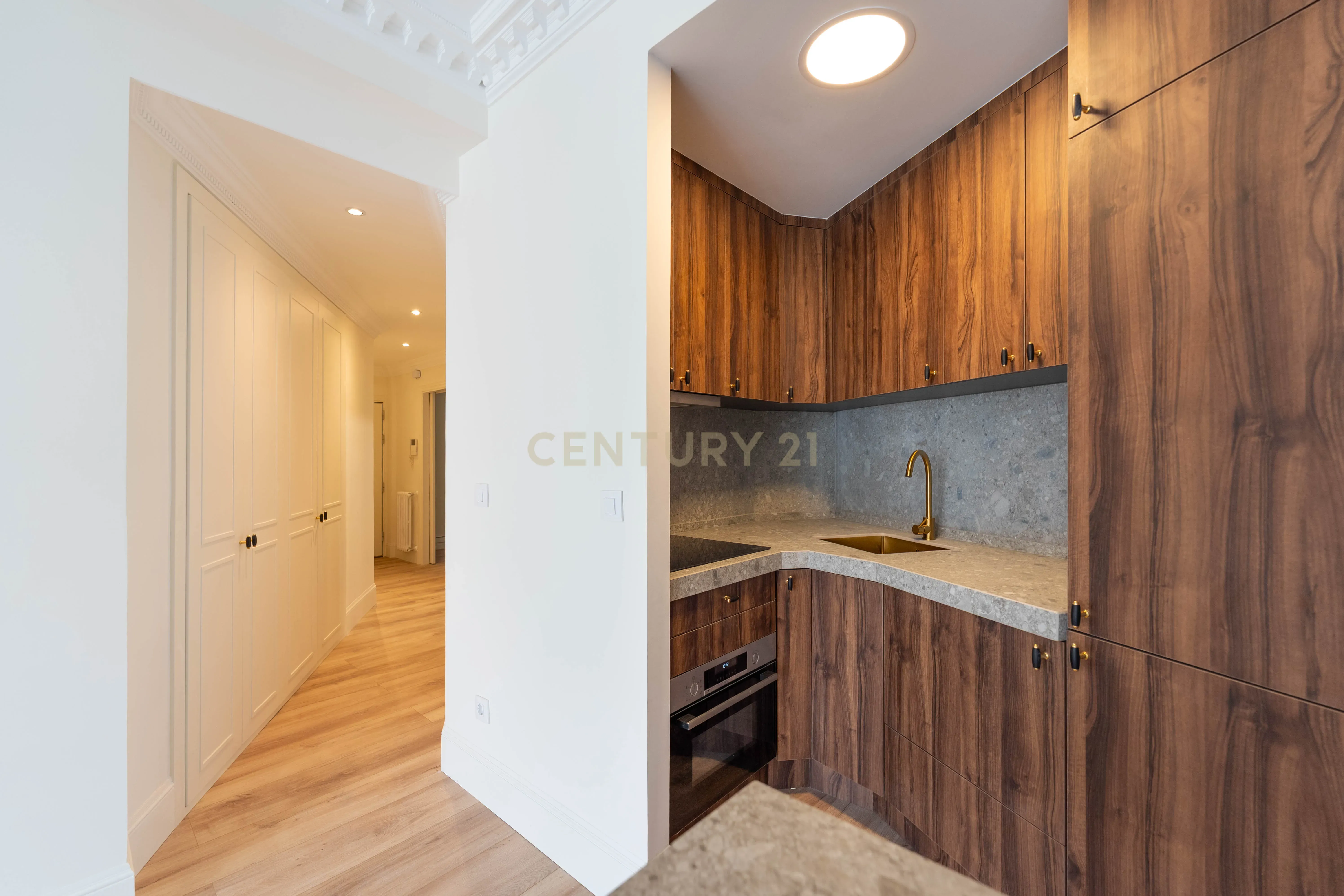 APARTAMENTO LUMINOSO Bº DE SALAMANCA - Image 15