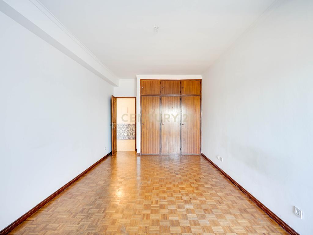 Apartamento T3 com Vista de Rio, São Vicente, Lisboa - Image 30