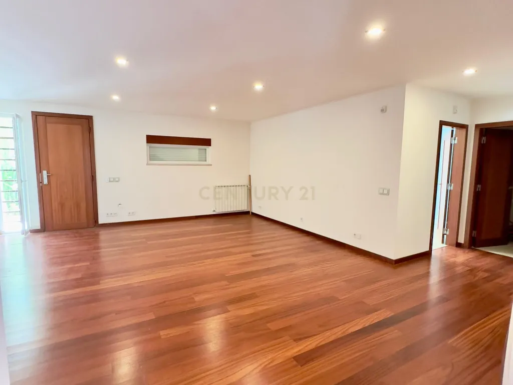 Moradia Independente T6 - Image 29