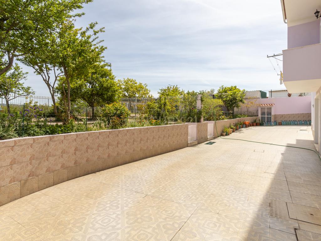 Moradia de 6 assoalhadas em lote de 500 m2 - Image 40