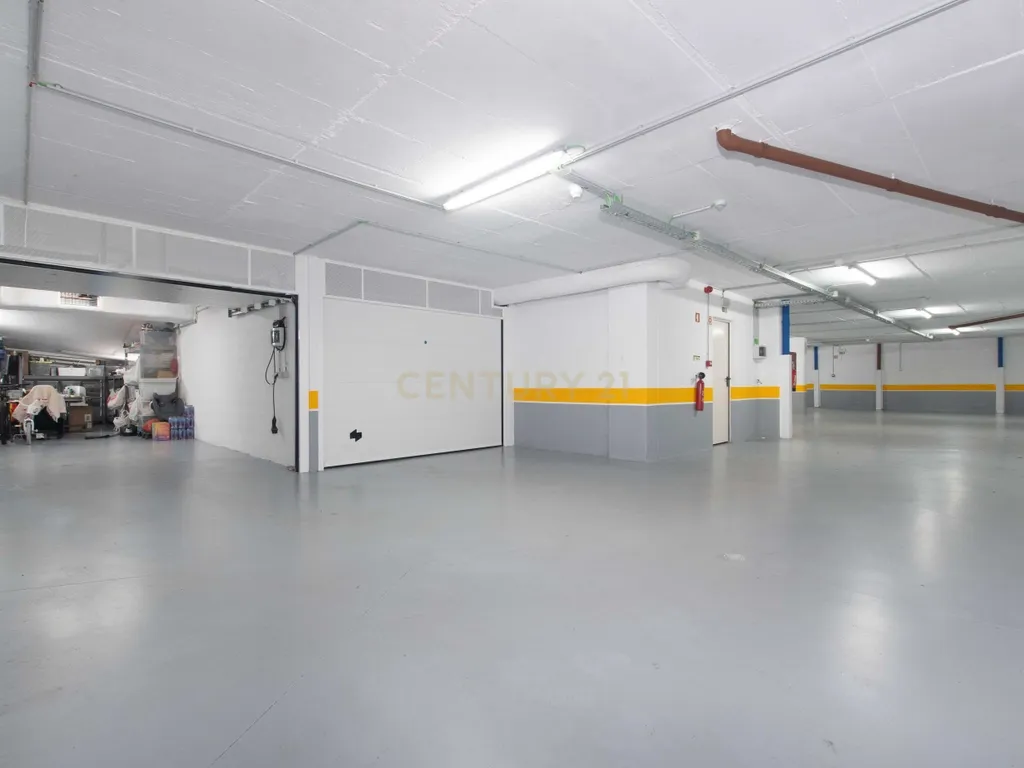 Apartamento T4 com Terraço e Box para 2 Viaturas | Jardim da Amoreira | Odivelas - Image 27