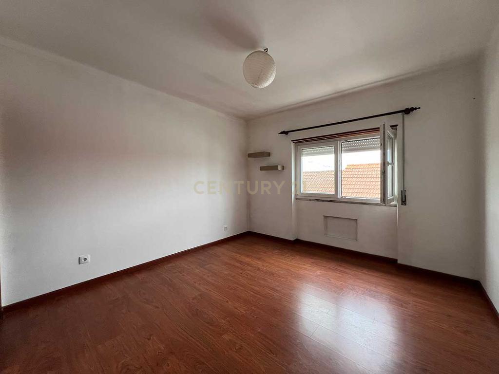 Moradia com Potencial em Rechaldeira, Vilar - Cadaval - Image 9
