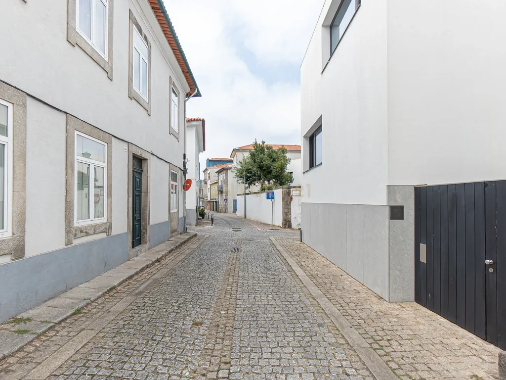 Apartamento T2 com 149 m2 - Centro Histórico de Matosinhos - Image 45